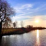 Welcome Direkt Am Wasser Mit Eigenem Steig By Interhome Apartament *